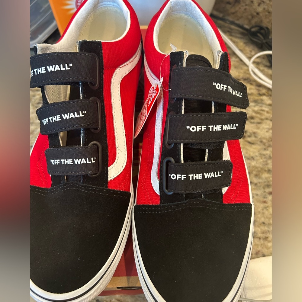 Vans BNWT Old Skool V Men’s size 10